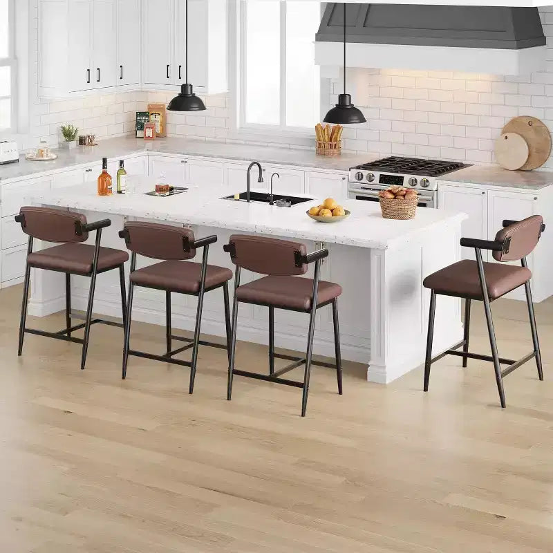 Barhocker in Tresenhöhe mit Armlehnen und Rückenlehne, gepolsterter Sitz und Metallgestell mit Fußstütze für Kücheninsel und Hausbar