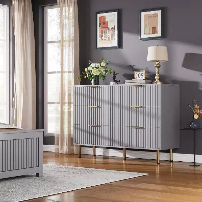 Moderner Sideboard mit 6 geriffelten Schubladen und Metallbeinen – Holzkommode und Beistelltisch für Schlafzimmer und Wohnzimmer  